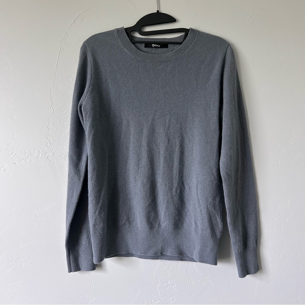 Quince 100% Cashmere Muted Grey Blue Crewneck Sweater Small Minimalist Capsule